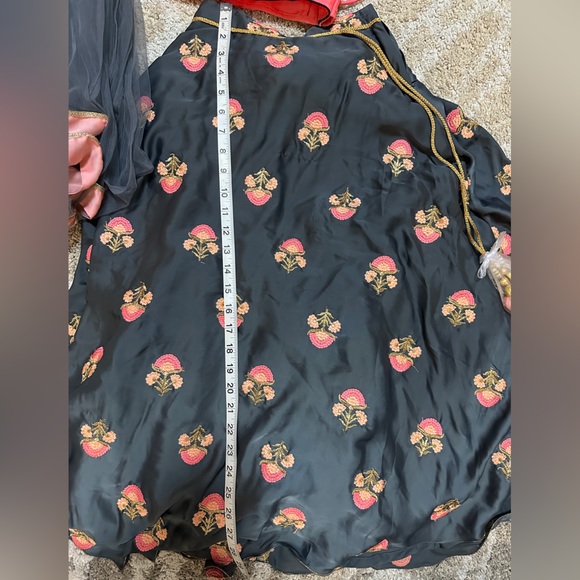 Little Girl Lengha Choli with Duppatta - Picture 2 of 4